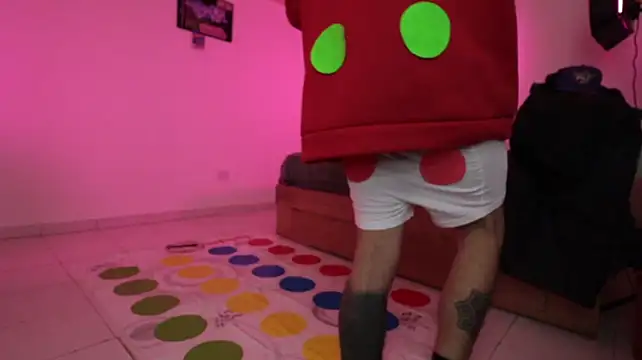trieone's Live XXX Chat