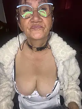 Онлайн чат XXX Savvanahh
