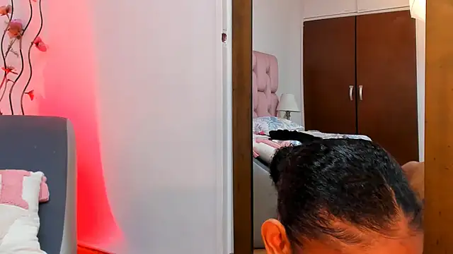 XXX chat uživo modela kamii_arias