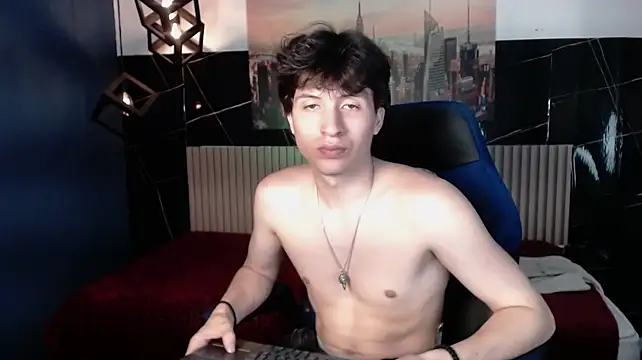 XXX chat uživo modela Marcoviolet