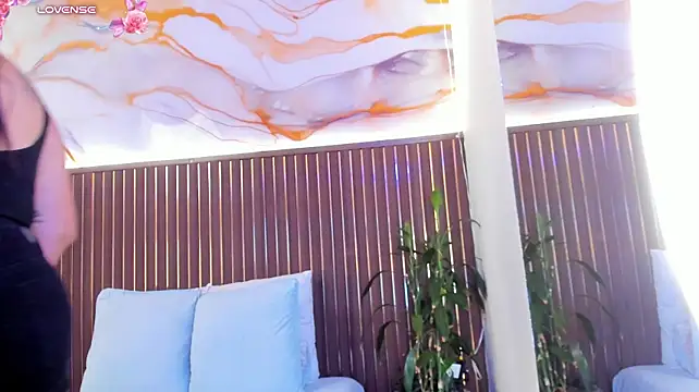Онлайн чат XXX HoneyMilf_