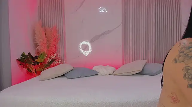 nathassa_grant_'s Live XXX Chat