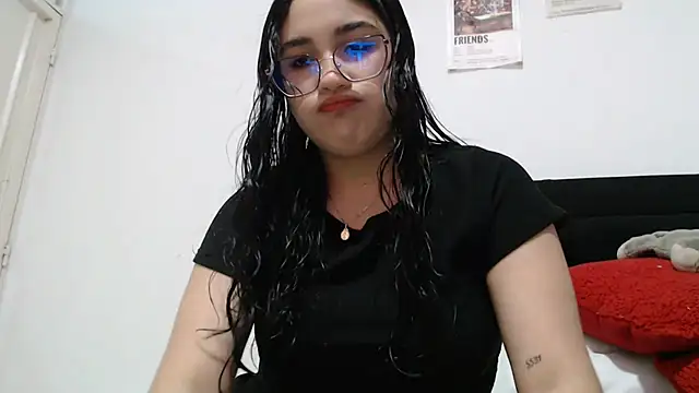 InocentHeaven1's Live XXX Chat