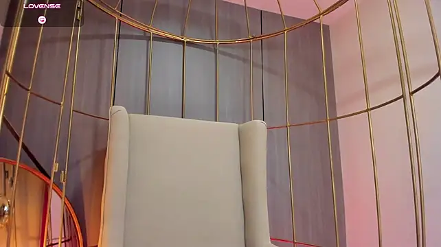 Raivennoir 现场XXX聊天