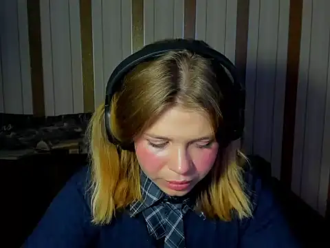 AlexacoreのライブXXXチャット