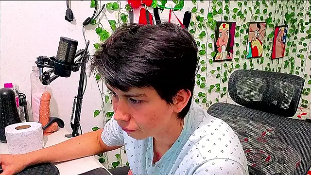 Andy_gray Chat XXX in diretta