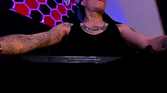 Chat XXX en directo de Black_Sshadow