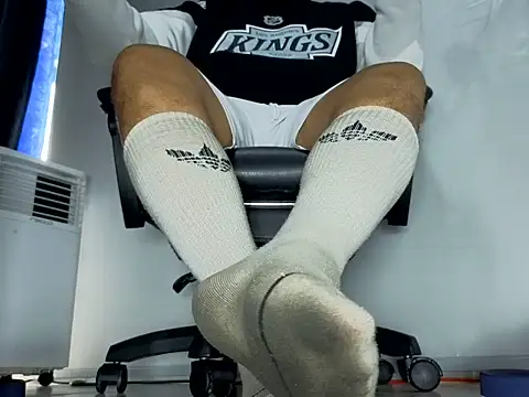 Czat XXX na żywo – Alphacashmaster777