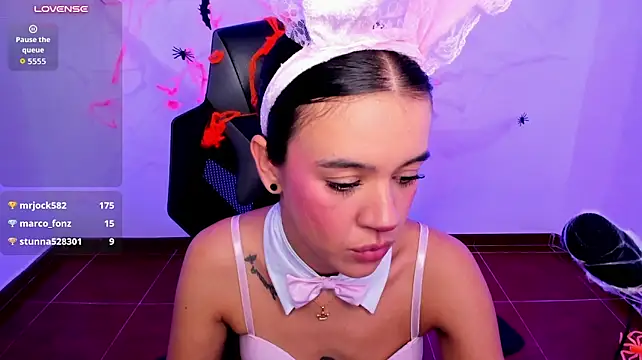 isabellawhitmoreのライブXXXチャット