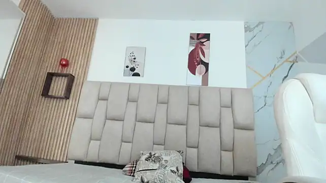 Živý XXX chat Mikaelaa_