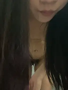 QMQM6 Adlı Modelin Canlı XXX Sohbeti