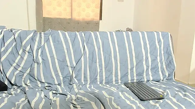 Rome_18 Live XXX-chat