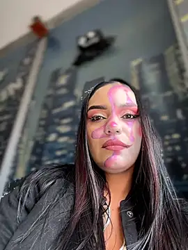 Sara-77 Chat XXX in diretta