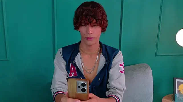 Chatroom XXX en direct de derek_blake