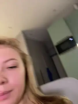 _Leya_ Adlı Modelin Canlı XXX Sohbeti