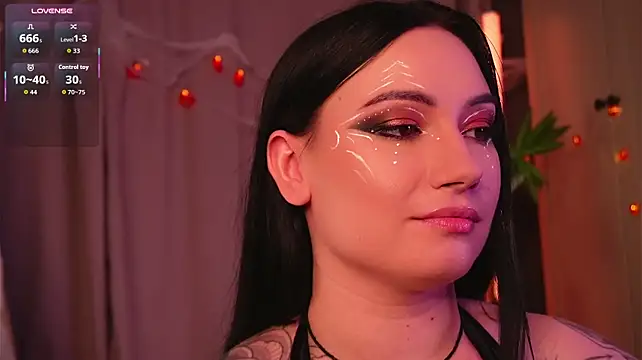 nut_rush Adlı Modelin Canlı XXX Sohbeti