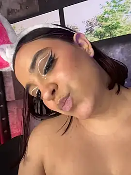 NaughtyNinnaXXXのライブXXXチャット