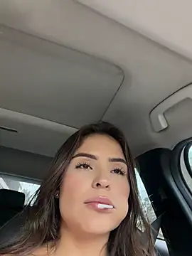 SofiaGomez444のライブXXXチャット