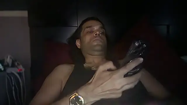 icebergslim281's Live XXX Chat