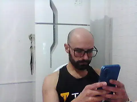 Chat +18 de Robsonitj90 ao vivo