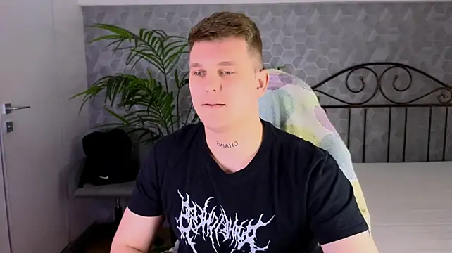 HotVanee élő XXX-chatje