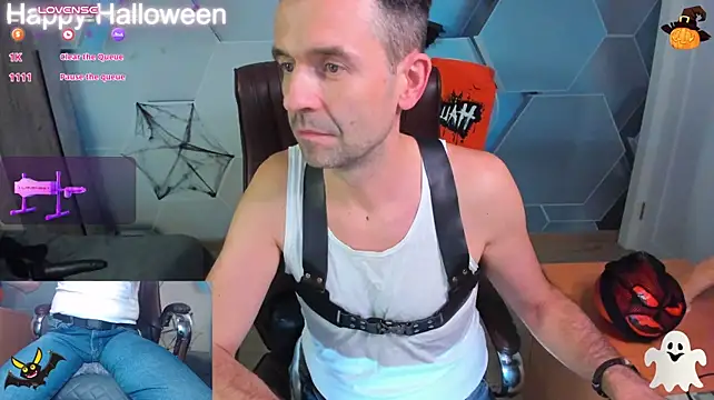Онлайн чат XXX SteveTiger