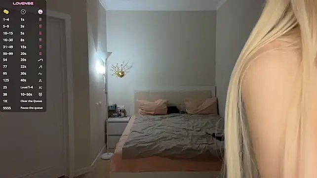 Mililluu Adlı Modelin Canlı XXX Sohbeti