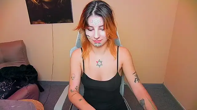 Silversilana Adlı Modelin Canlı XXX Sohbeti