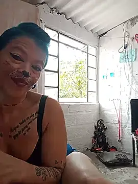 Онлайн чат XXX bellavelezz