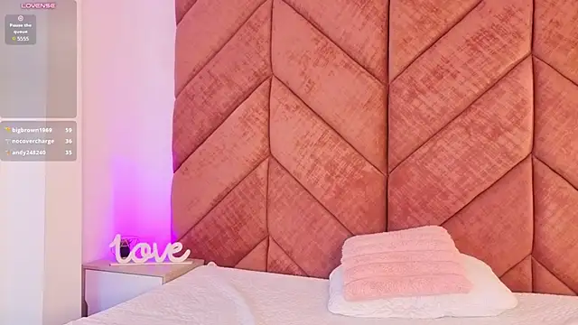 emmy_danielss' Live XXX Chat