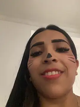 Rosa_25xのライブXXXチャット