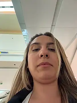 Онлайн чат XXX sarah_honey__