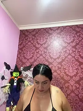 Онлайн чат XXX juliana_diaz