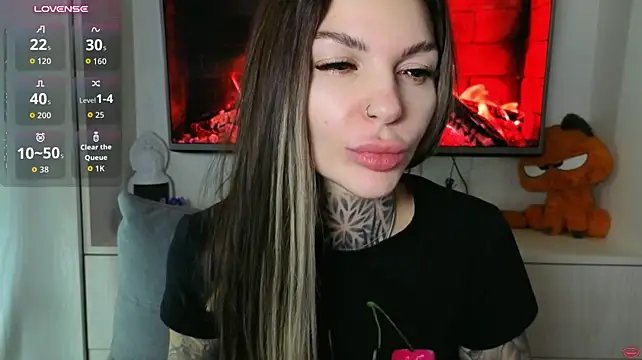 tattooedBabyyのライブXXXチャット