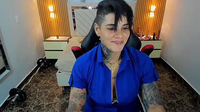 KAROLLJONES1's Live XXX Chat