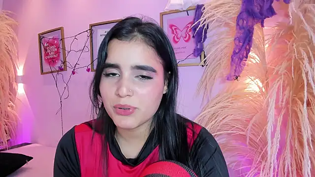Chat XXX en directo de MiaaCarter_