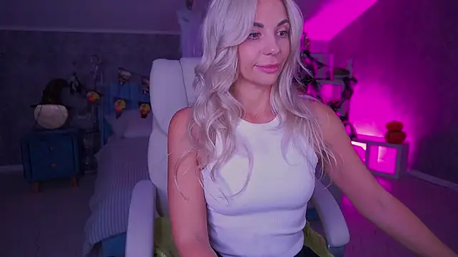 XXX chat uživo modela BellaRayyy