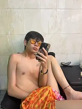 DDD_17 Chat XXX live