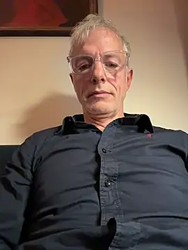 Chat XXX ao vivo de SexyLeon8