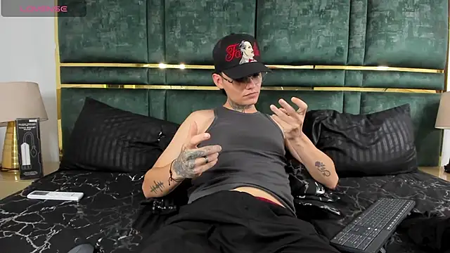 Chat XXX en directo de JackGriffin_