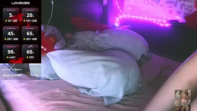 Онлайн чат XXX Blondiewithanass