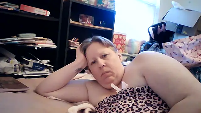 starlight1983 Live XXX-Chat