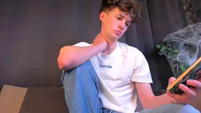 LukeSweet Chat XXX live