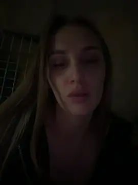 Brin20's Live XXX Chat