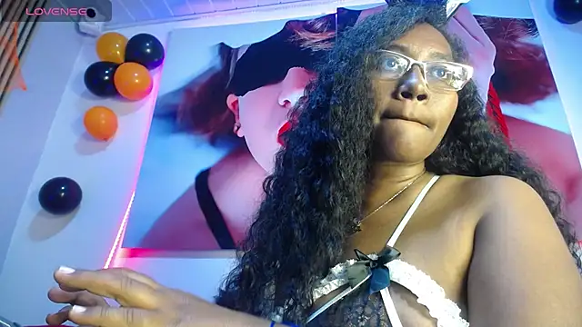 Chat +18 de bellanoir18 ao vivo