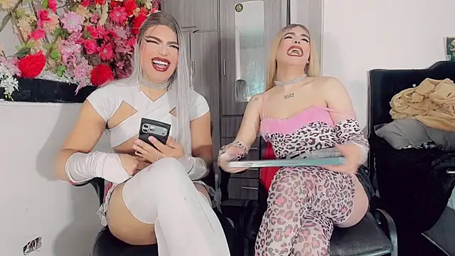 XXX chat uživo modela Thiara_veky_