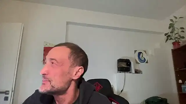 SiciliMan Adlı Modelin Canlı XXX Sohbeti