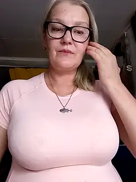 XXX chat uživo modela irinamaux