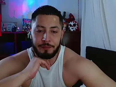 Spilios_low লাইভ XXX চ্যাট