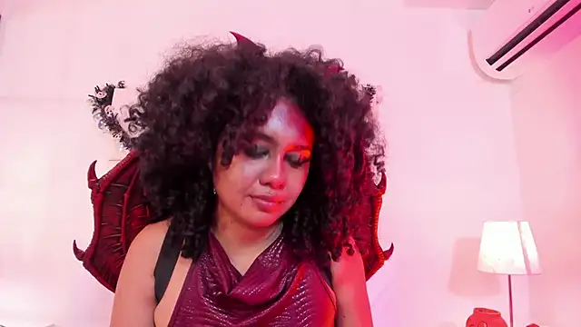 Kiraspell's Live XXX Chat